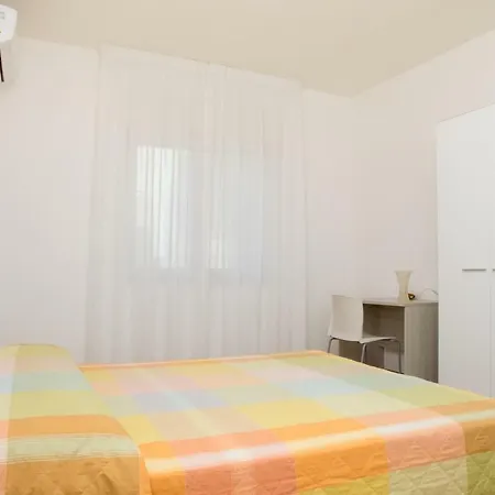 Apartment Borgo Di Leverano, 02 Leverano